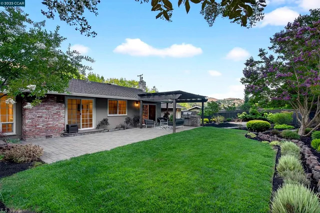 $1,895,000 | 67 Lynwood Place, Moraga, CA 94556