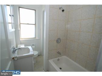 1007 Edgemore Road Philadelphia, PA 19151 - Photo 7 of 7 Bathroom