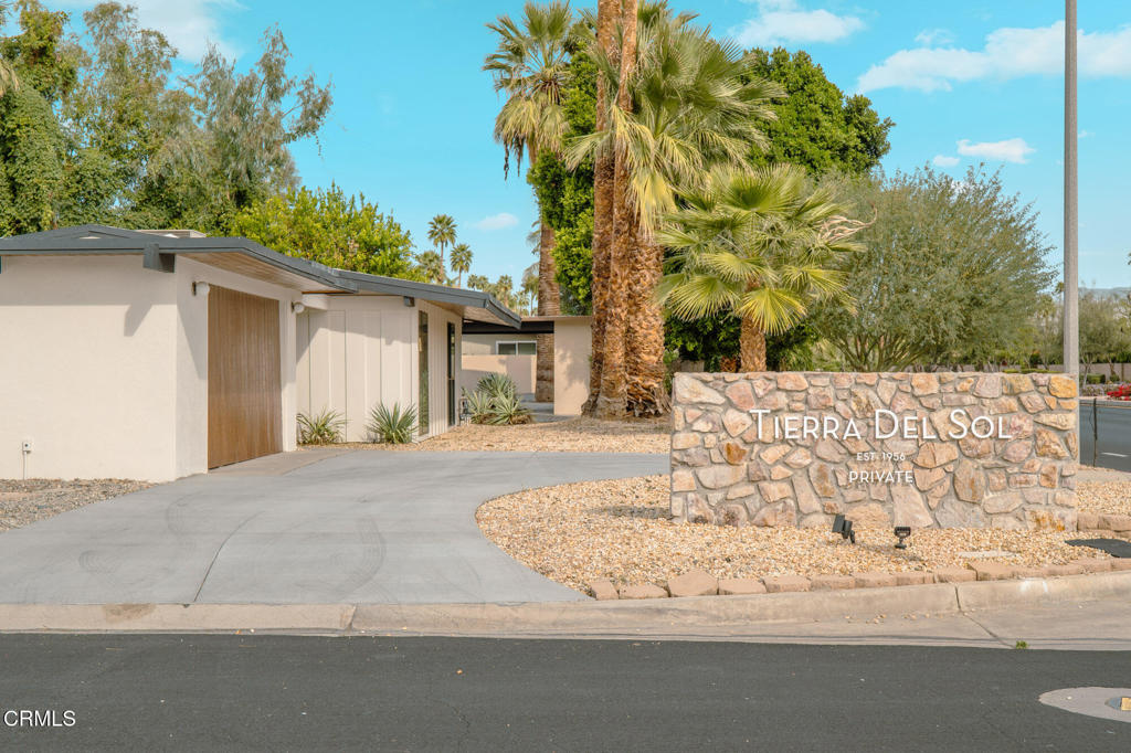 40851 Bob Hope Drive Rancho Mirage, CA 92270 - Photo 2 of 24 Terra Del Sol Community
