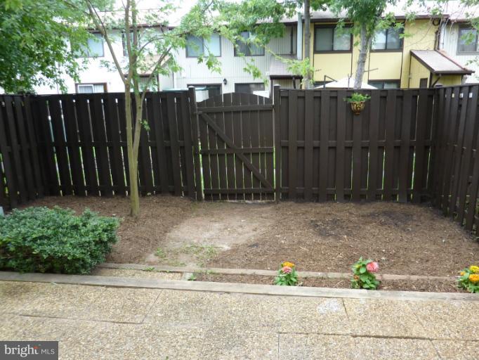 280 North Cottage Road Sterling, VA 20164 - Photo 5 of 16 Rear patio and fenced yard