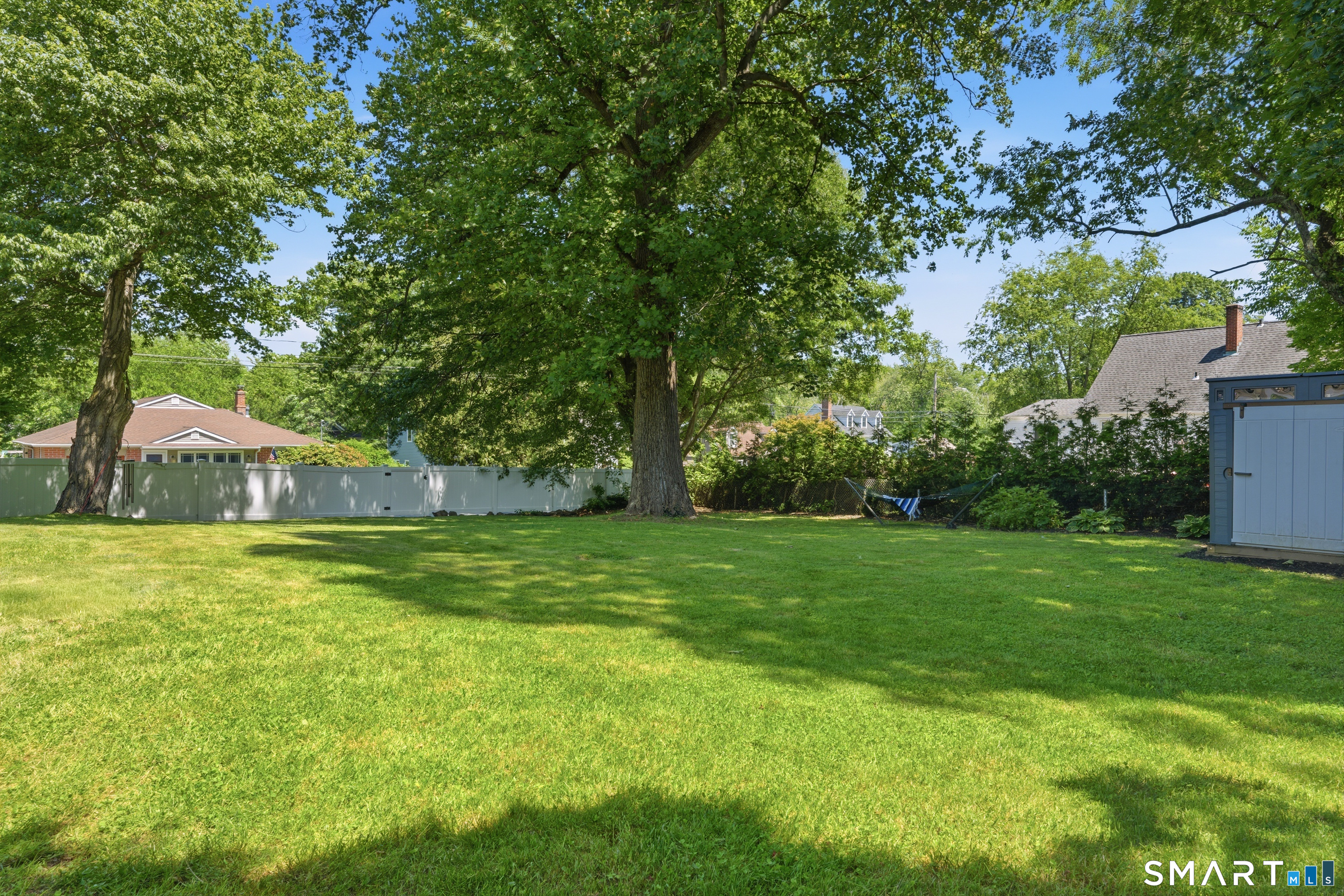 41 Candlewood Road Fairfield, CT 06825 - Photo 11 of 32