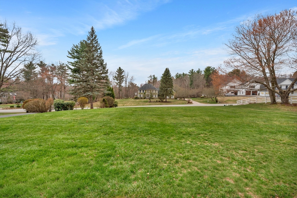 5 Bedros Street Windham, NH 03087 - Photo 26 of 31
