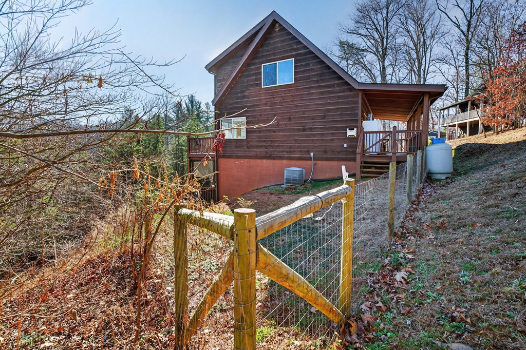 223 Redbud Road Hiawassee, GA 30546 - Photo 8 of 46