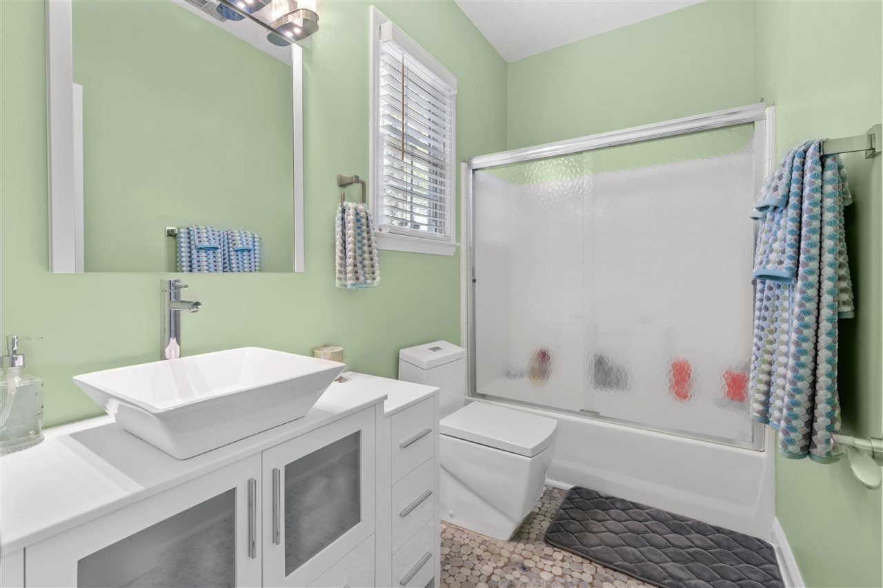 7601 Overland Trail Raleigh, NC 27615 - Photo 21 of 30 Hall Bath