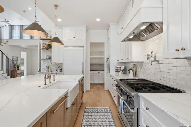 $1,999,999 | 807 Wade Road, New Braunfels, TX 78132