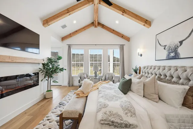 $1,999,999 | 807 Wade Road, New Braunfels, TX 78132