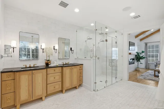 $1,999,999 | 807 Wade Road, New Braunfels, TX 78132