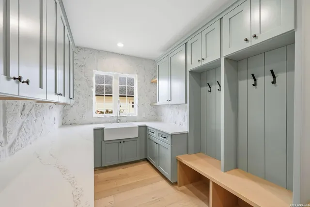 $1,999,999 | 807 Wade Road, New Braunfels, TX 78132