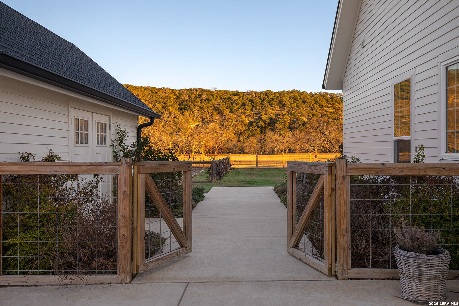 807 Wade Road New Braunfels, TX 78132 - Photo 38 of 43