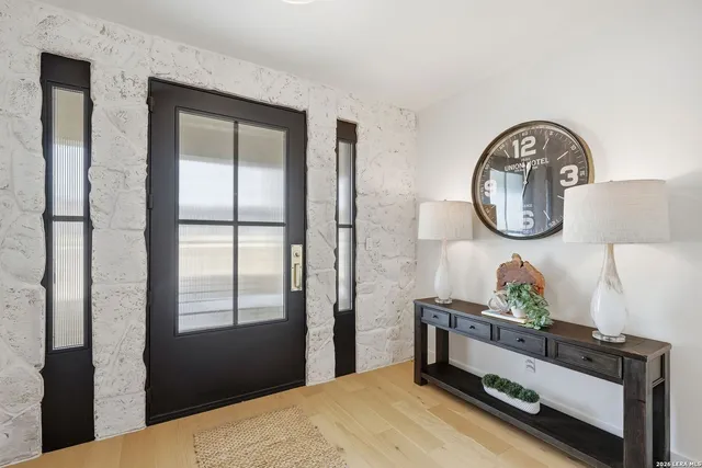 $1,999,999 | 807 Wade Road, New Braunfels, TX 78132