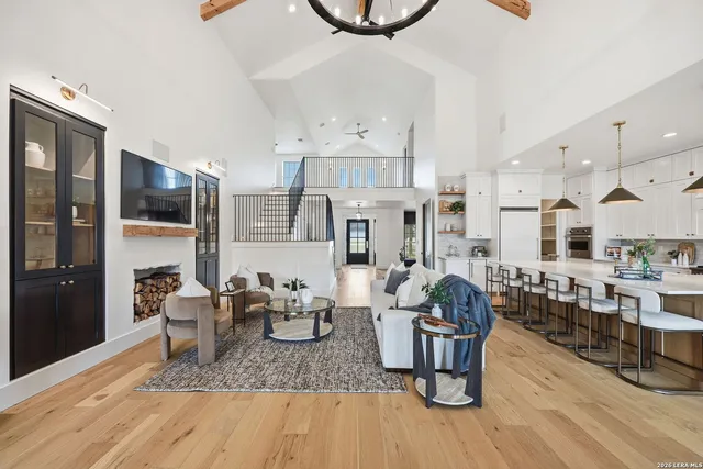 $1,999,999 | 807 Wade Road, New Braunfels, TX 78132