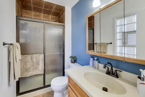 $525,000 | 462 Longwood Drive, Buffalo Grove, IL 60089