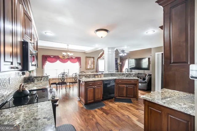 $470,000 | 161 Rowland Circle, Byron, GA 31008