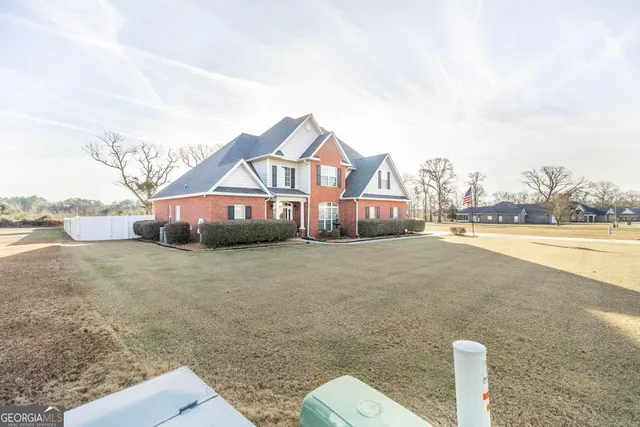 $470,000 | 161 Rowland Circle, Byron, GA 31008