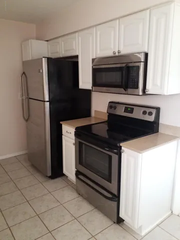 $2,000 | 6045 Cannon Avenue, Cocoa, FL 32927