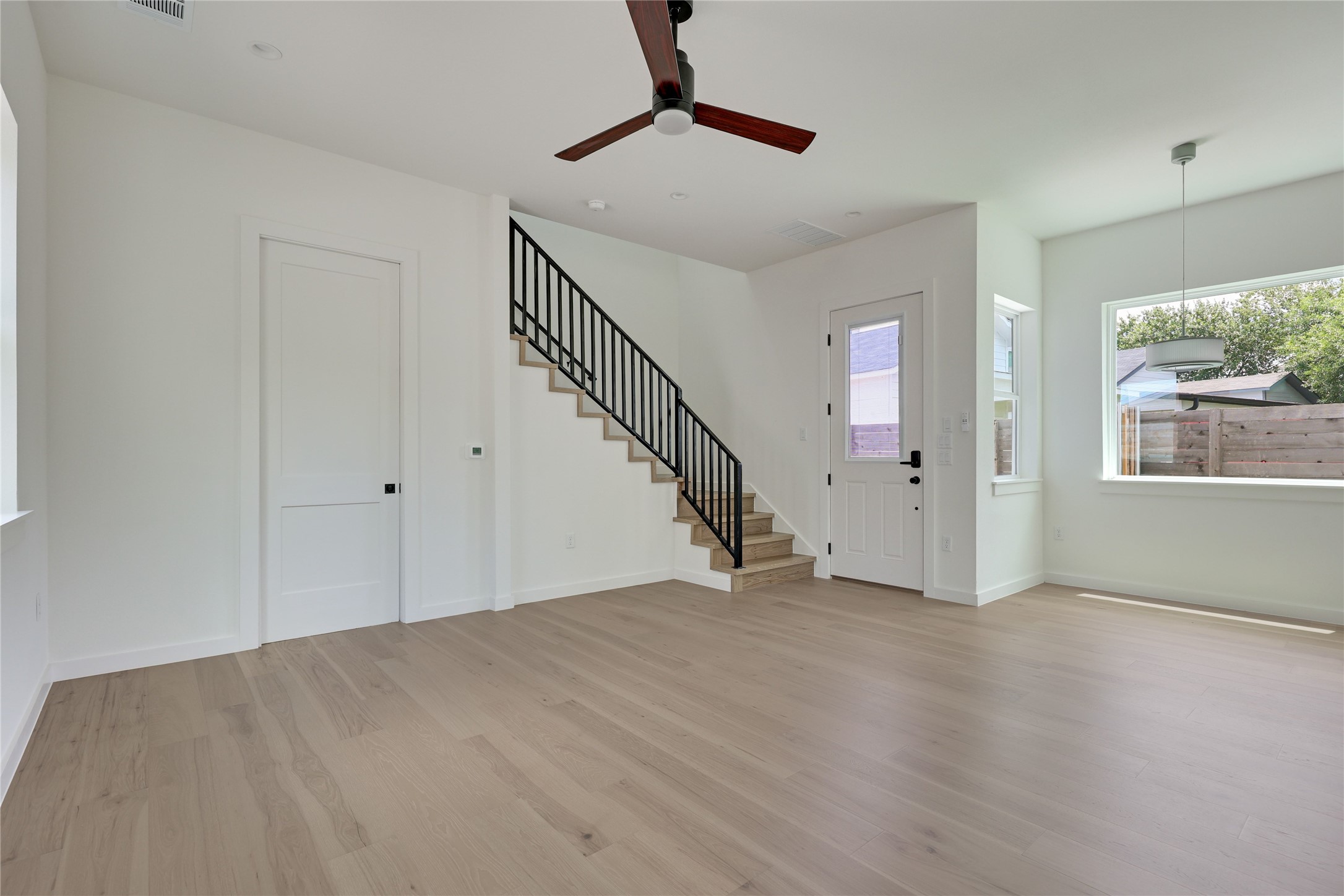 6809 Porter Street, Unit 2 Austin, TX 78741 - Photo 4 of 37