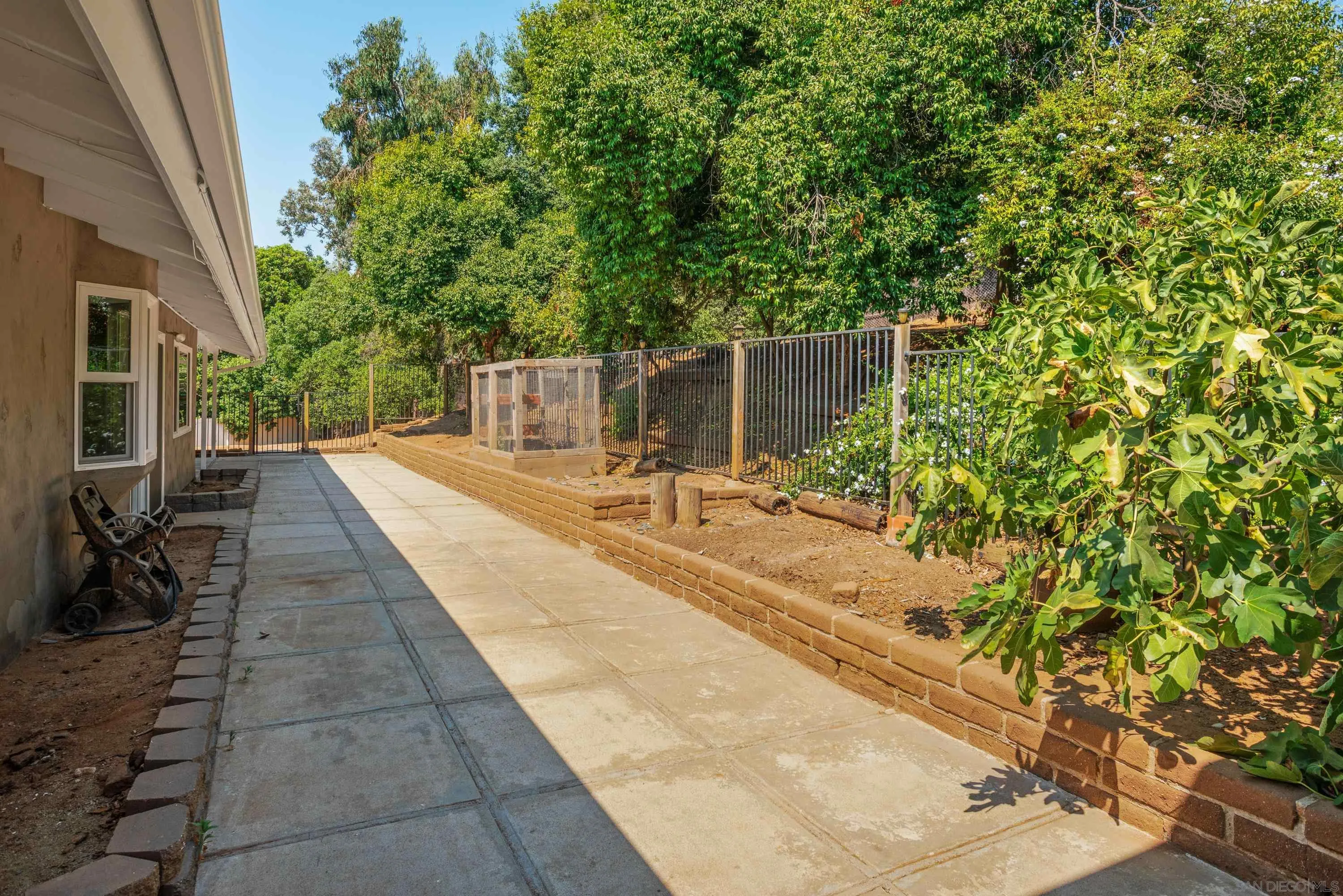 16355 Orchard Bend Road Poway, CA 92064 - Photo 29 of 49 a view of a backyard with sitting area