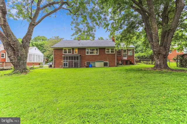 $3,000 | 1702 Franwall Avenue, Silver Spring, MD 20902