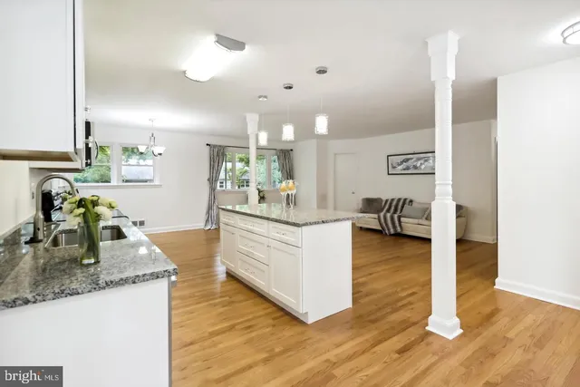 $3,000 | 1702 Franwall Avenue, Silver Spring, MD 20902