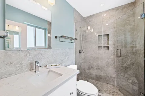 $625,000 | 180 Isle Of Venice Drive, Unit 224, Fort Lauderdale, FL 33301