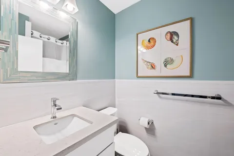 $625,000 | 180 Isle Of Venice Drive, Unit 224, Fort Lauderdale, FL 33301