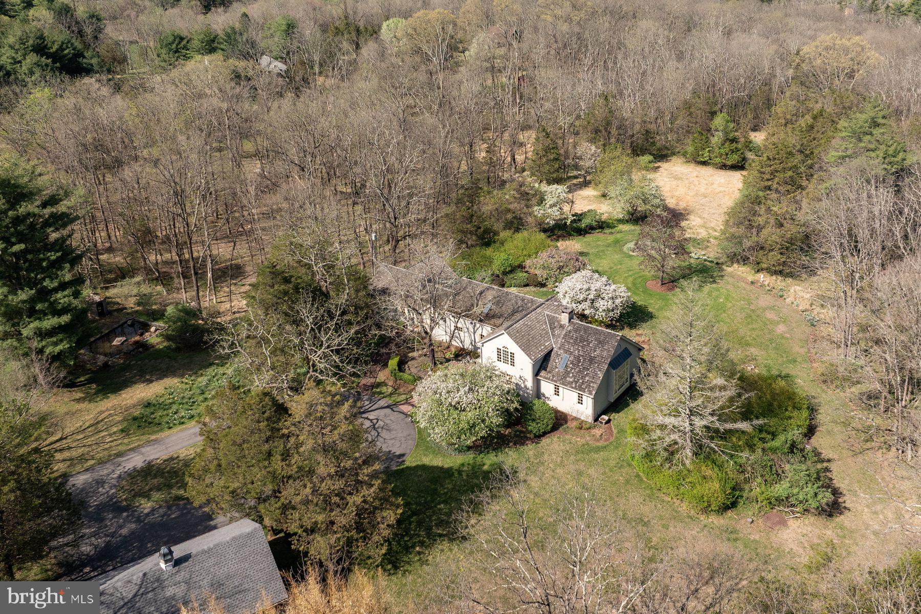 542 Headquarters Road Ottsville, PA 18942 - Photo 11 of 68