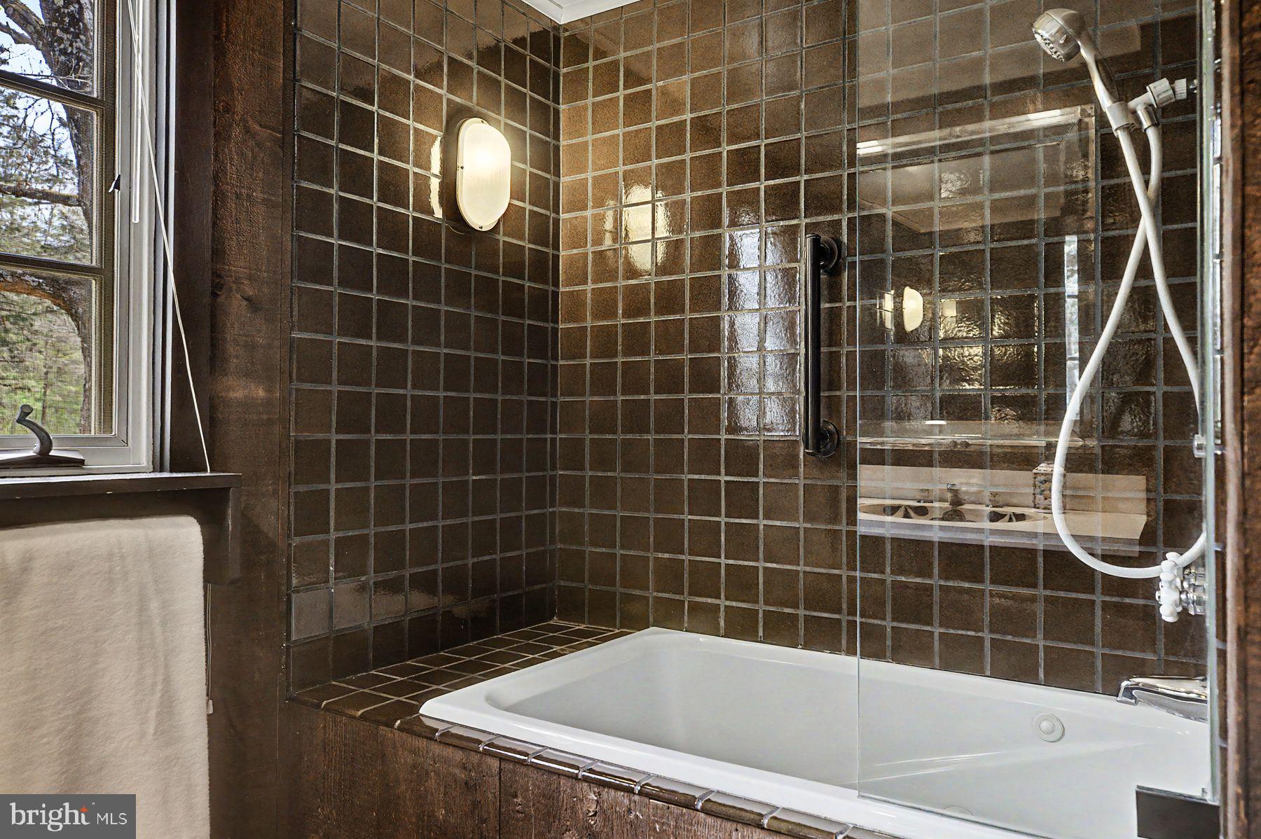 542 Headquarters Road Ottsville, PA 18942 - Photo 34 of 68