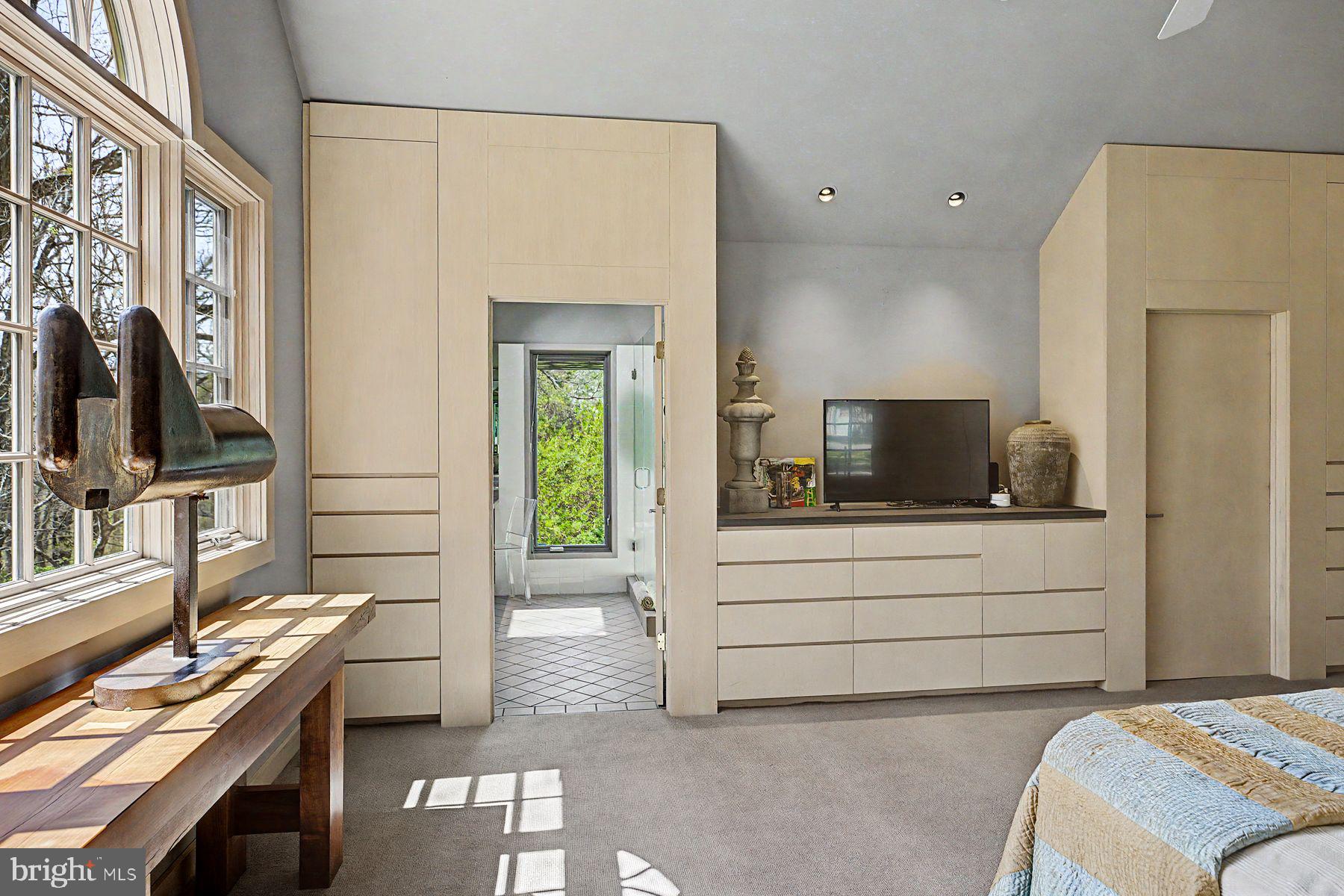 542 Headquarters Road Ottsville, PA 18942 - Photo 43 of 68