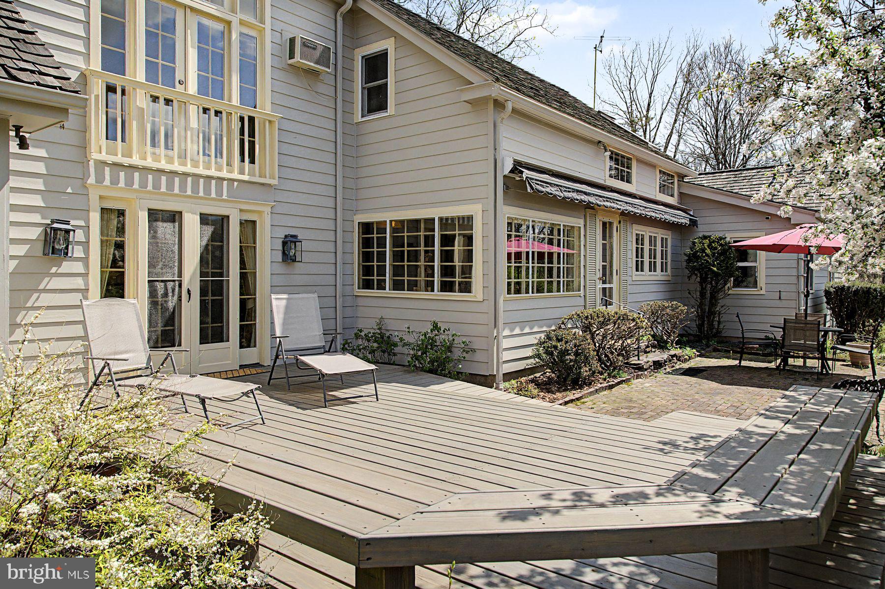 542 Headquarters Road Ottsville, PA 18942 - Photo 6 of 68