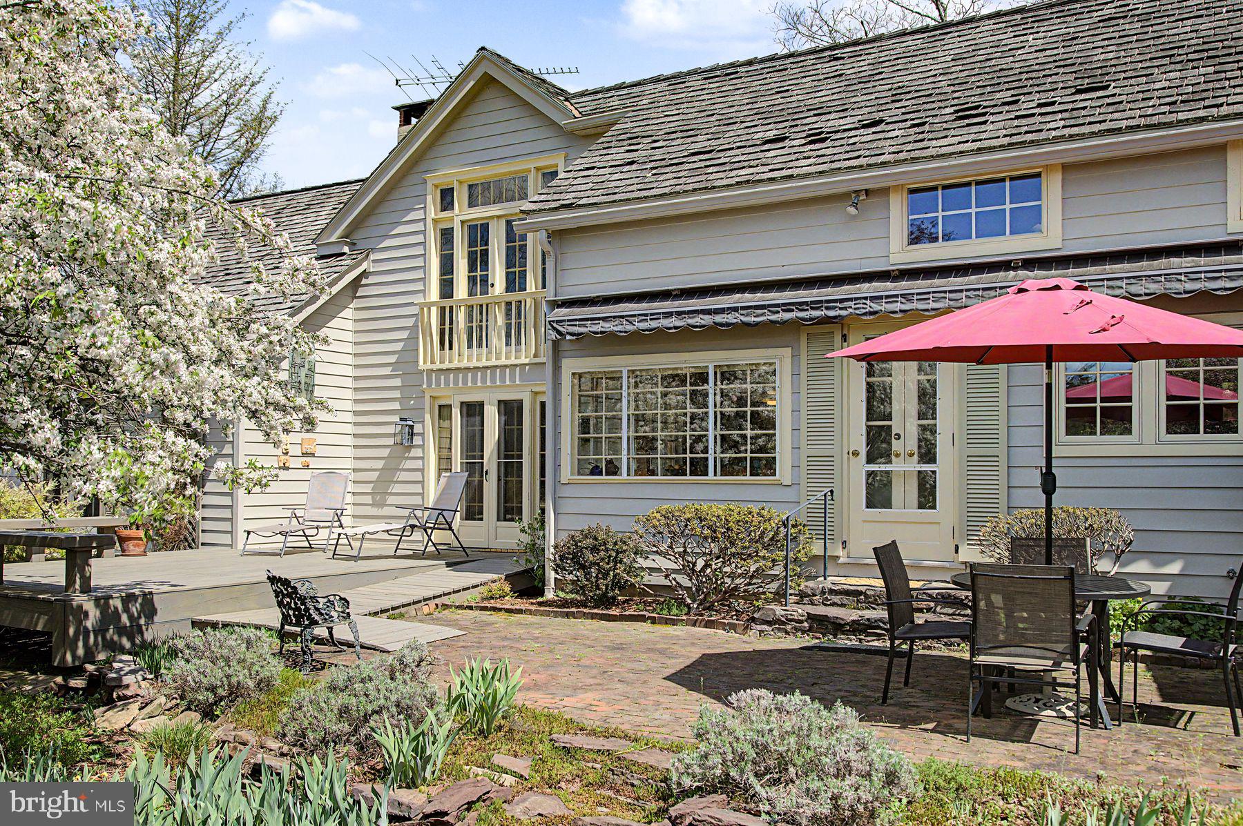 542 Headquarters Road Ottsville, PA 18942 - Photo 7 of 68