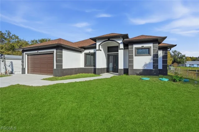 $354,900 | 88 Orange Avenue, LaBelle, FL 33935