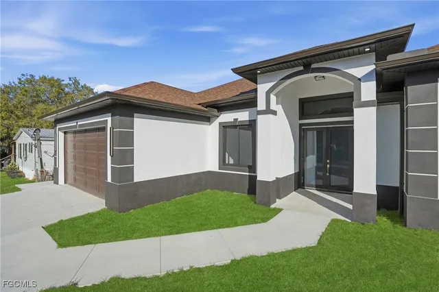 $354,900 | 88 Orange Avenue, LaBelle, FL 33935