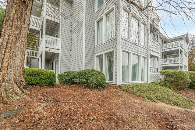 $1,650 | 1106 Natchez Trace, Atlanta, GA 30350