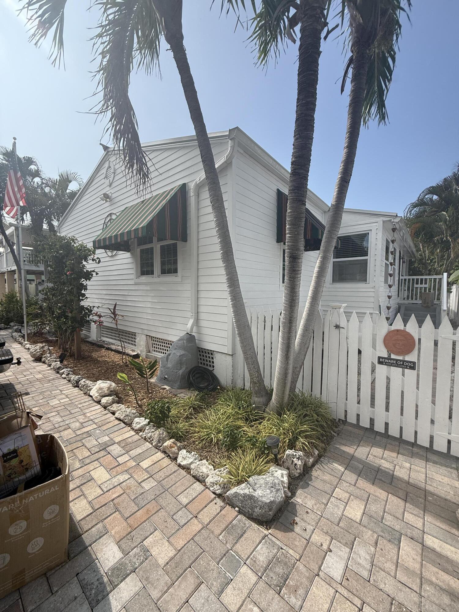 331 Ave F Key West, FL 33040 - Photo 2 of 18 IMG_8506