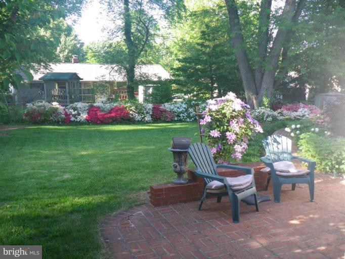7408 Gresham Street Springfield, VA 22151 - Photo 10 of 12 Back yard