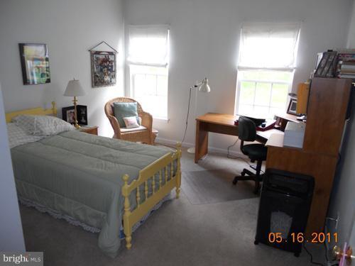 5475 Glenthorne Court, Unit 5475 Rosedale, MD 21237 - Photo 14 of 19 Bedroom 2