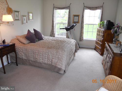 5475 Glenthorne Court, Unit 5475 Rosedale, MD 21237 - Photo 3 of 19 Large Master w/Walk-in Closet