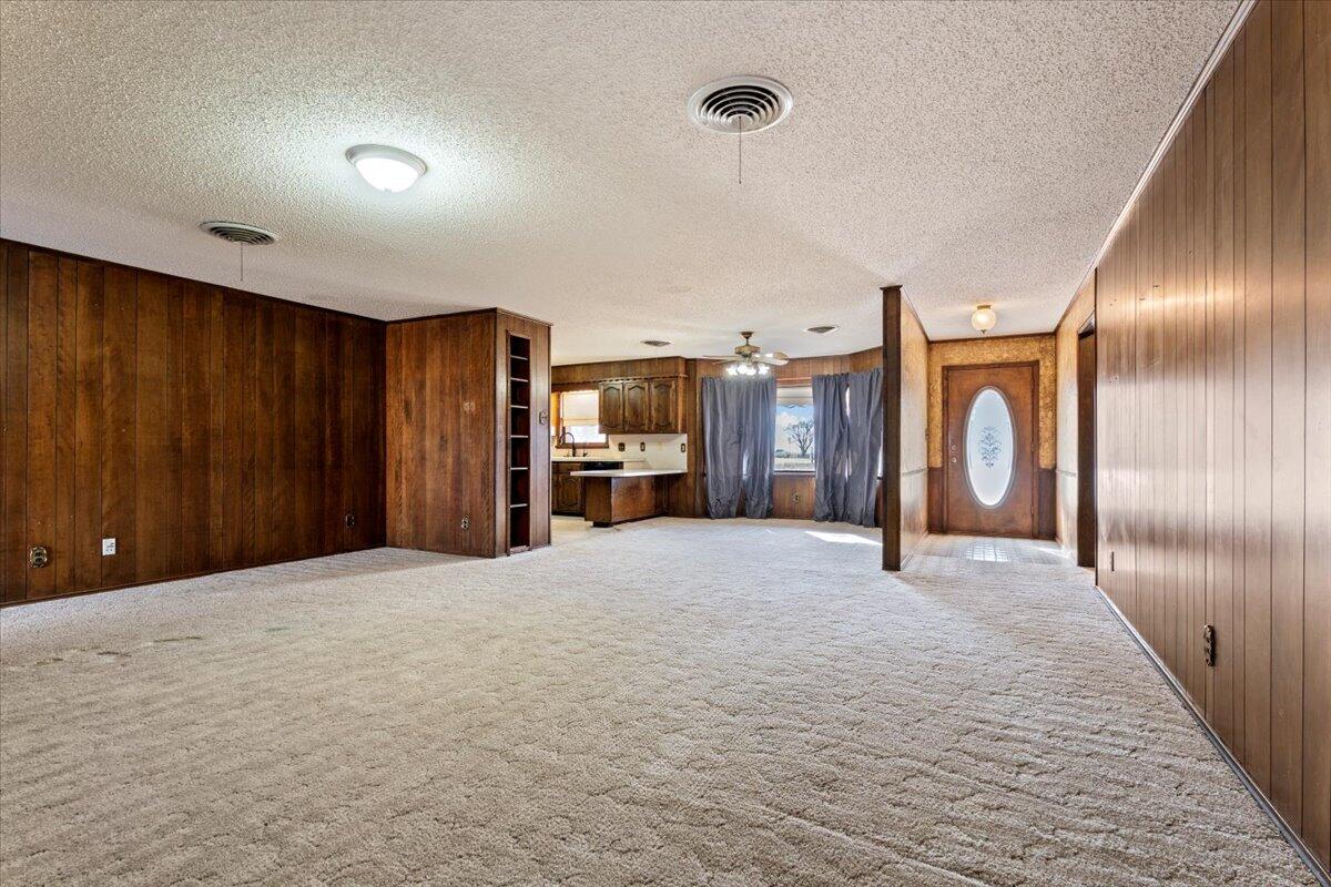 505 Reed Avenue Levelland, TX 79336 - Photo 8 of 21 07-505 Reed Ave