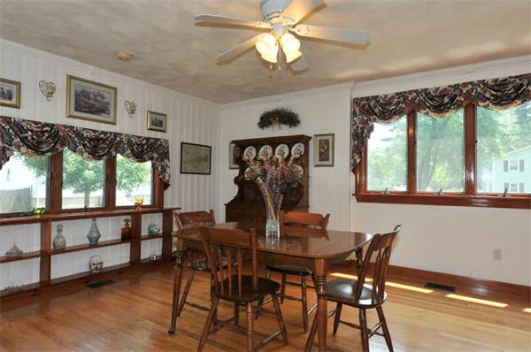 11 Birchwood Road Billerica, MA 01821 - Photo 8 of 27 Gallery Image 8