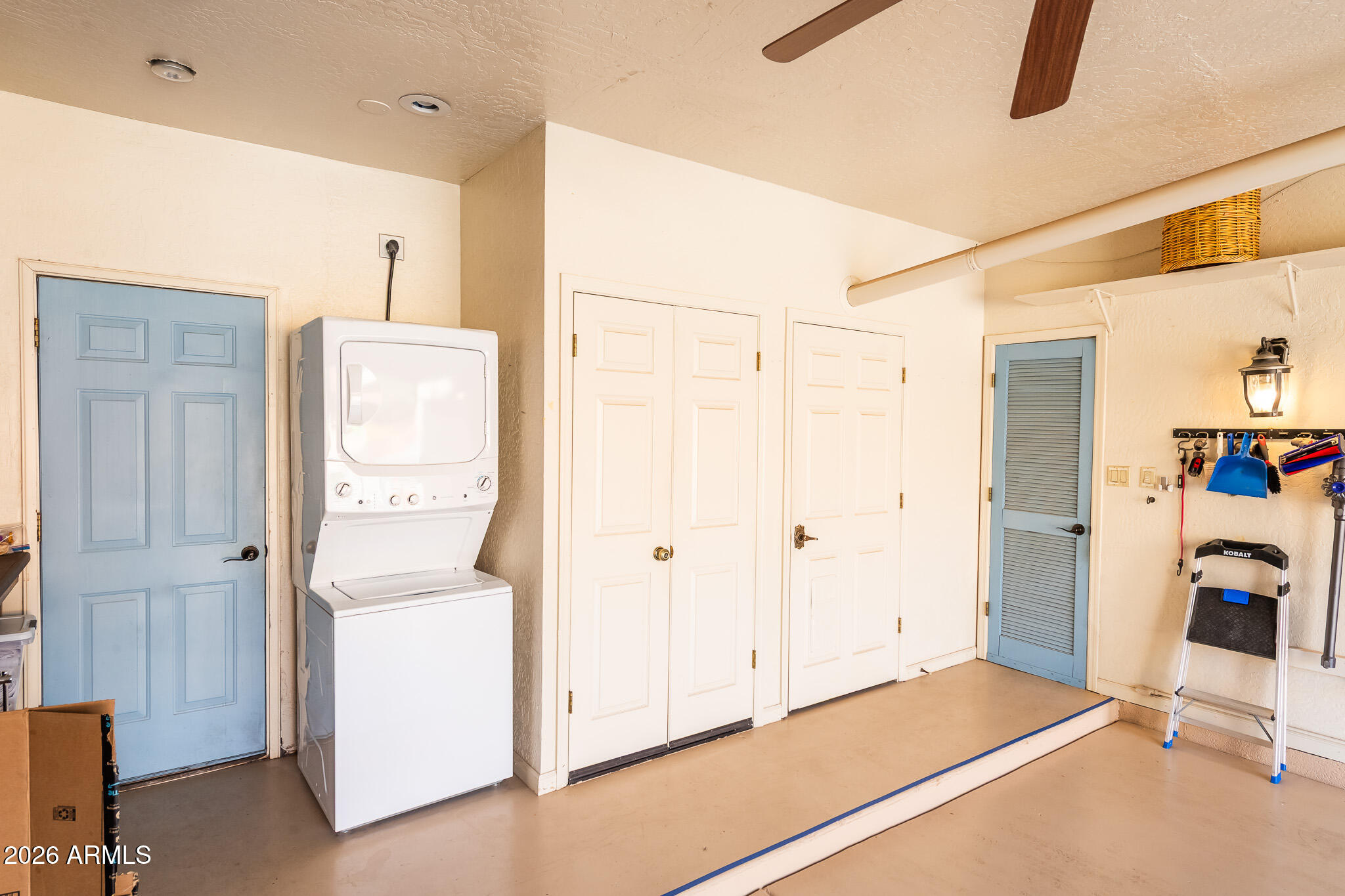 149 Ridge Trail Drive Sedona, AZ 86351 - Photo 5 of 40 149 Ridge Trail Dr-1015