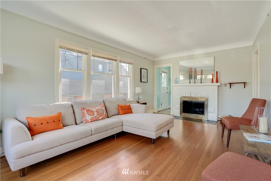 343 North 79th Street Seattle, WA 98103 - Photo 3 of 17 Gallery Image 3