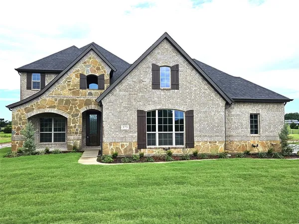 $515,748 | 373 Willie's Court, Whitesboro, TX 76273