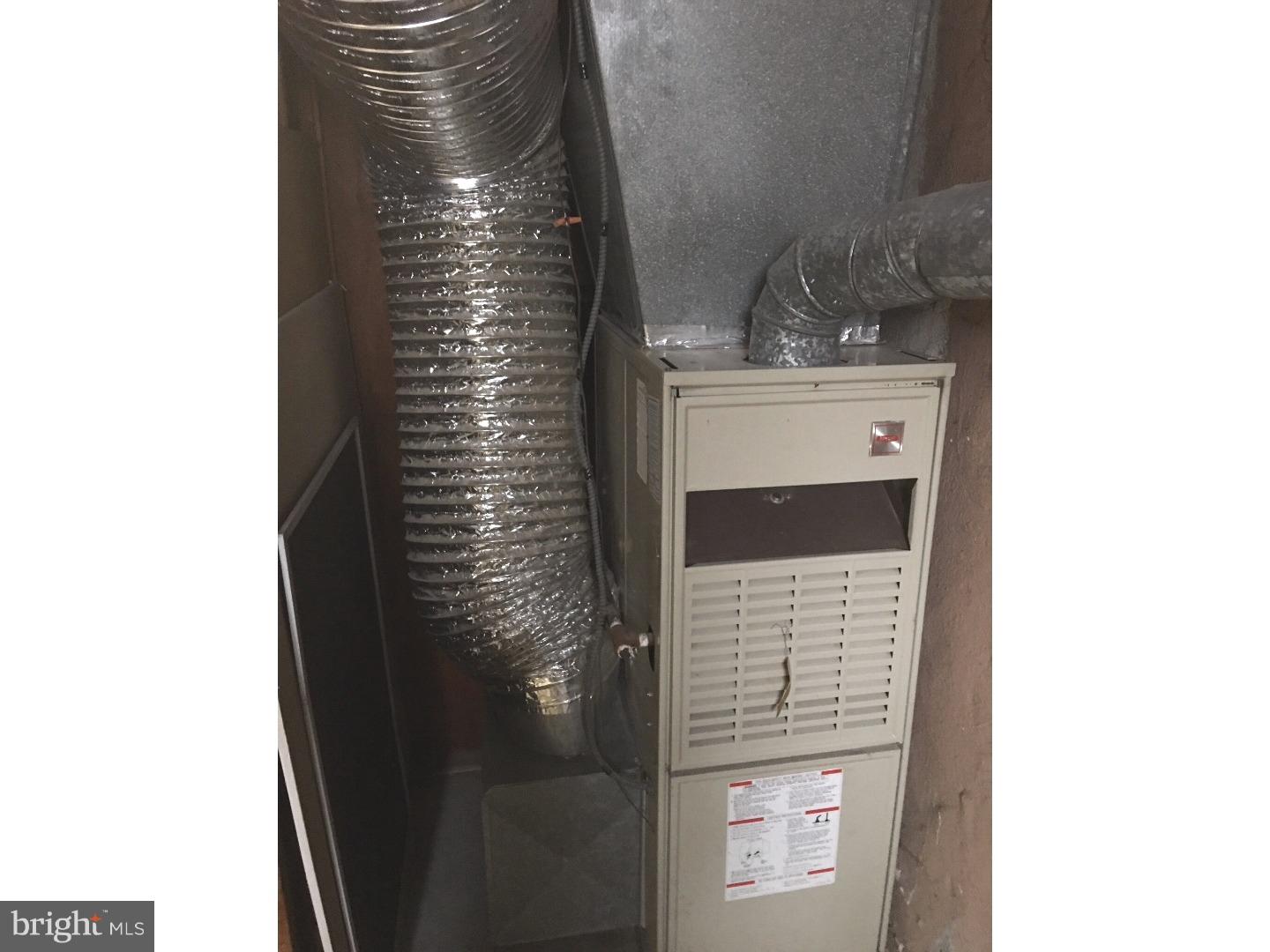 626 East Raymond Street Philadelphia, PA 19120 - Photo 22 of 25 Basement - Finished