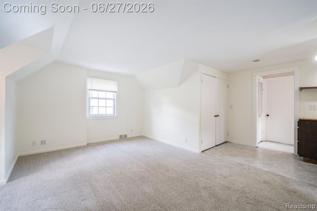 39 Mohawk Road Pontiac, MI 48341 - Photo 21 of 32
