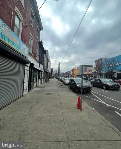 a view of parking area