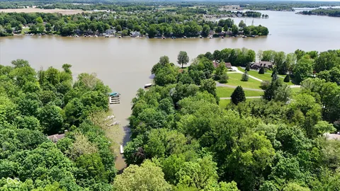 $995,000 | 64 Hickory Ridge Circle, Cicero, IN 46034