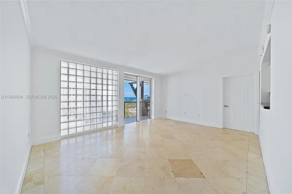 $1,300,000 | 2951 South Bayshore Drive, Unit PH3, Miami, FL 33133