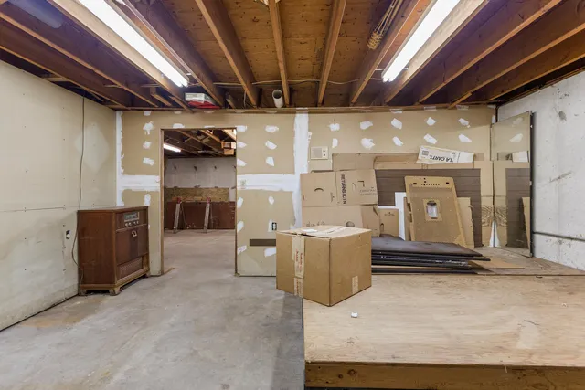 $269,500 | 2707 Donald Drive, Urbana, IL 61802