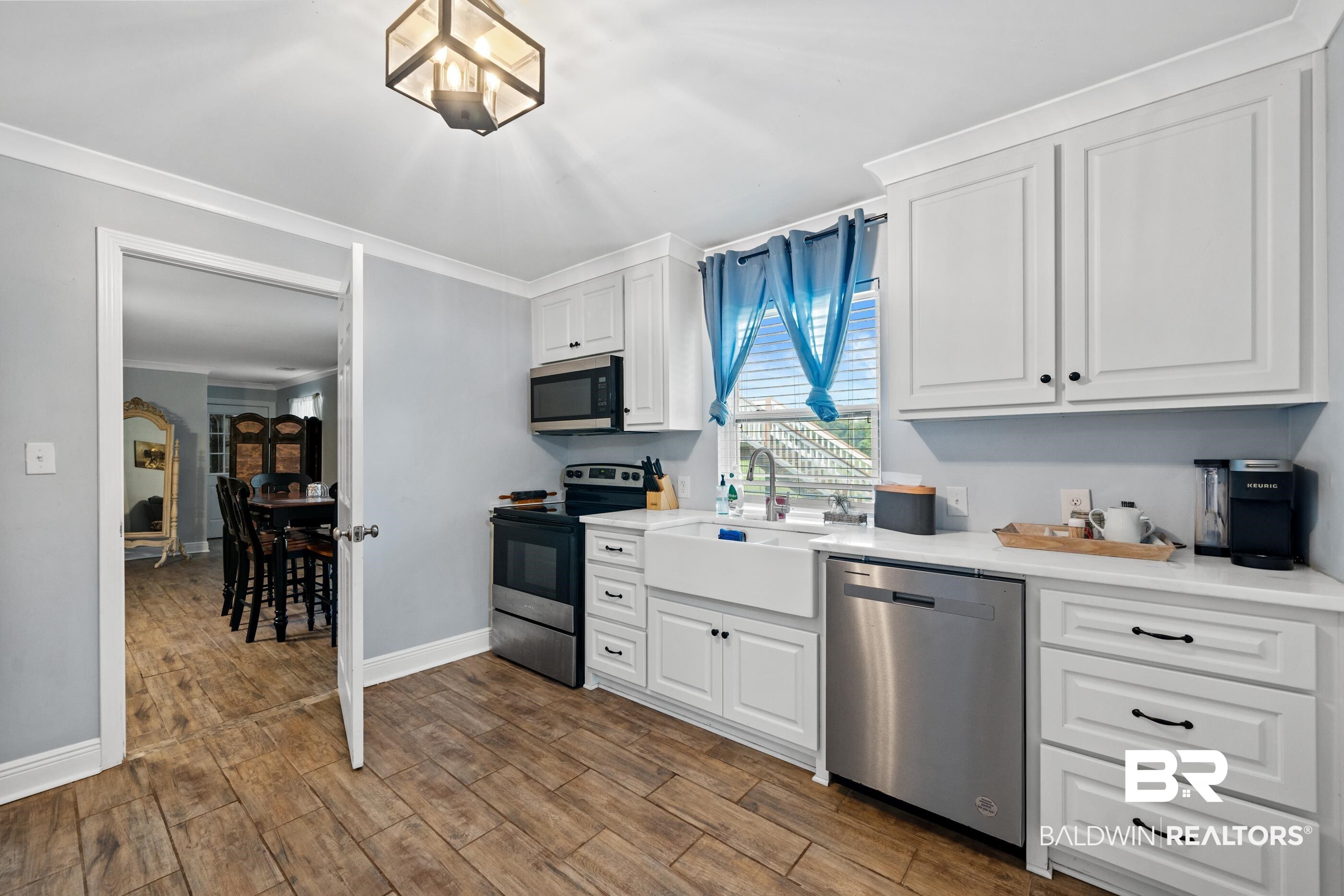 25331 Austin Road Daphne, AL 36526 - Photo 65 of 73 Kitchen looking towards Dining