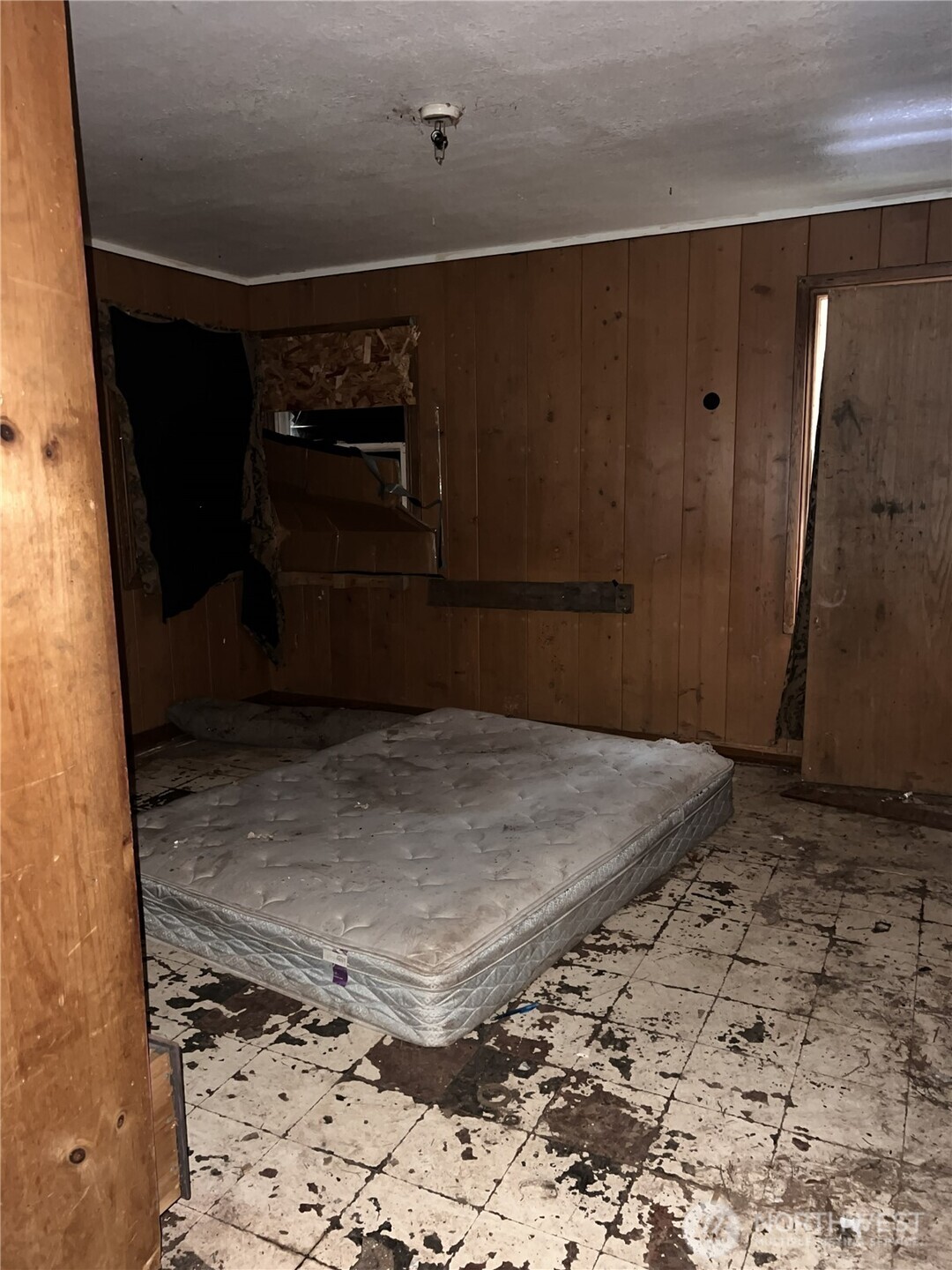 8599 Valley View Road Custer, WA 98240 - Photo 4 of 9